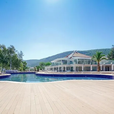 Aurum Exclusive Club ホテル