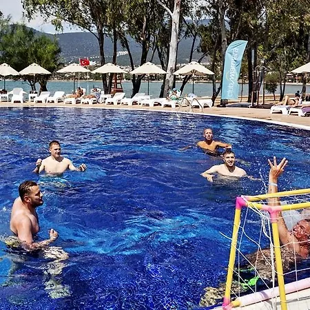 فندق Aurum Exclusive Club