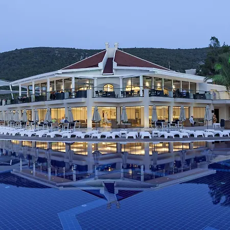 فندق Aurum Exclusive Club 5*