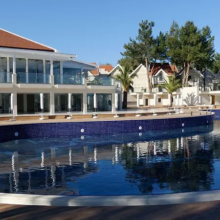 Aurum Exclusive Club ديديم