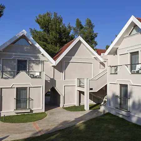 Aurum Exclusive Club فندق