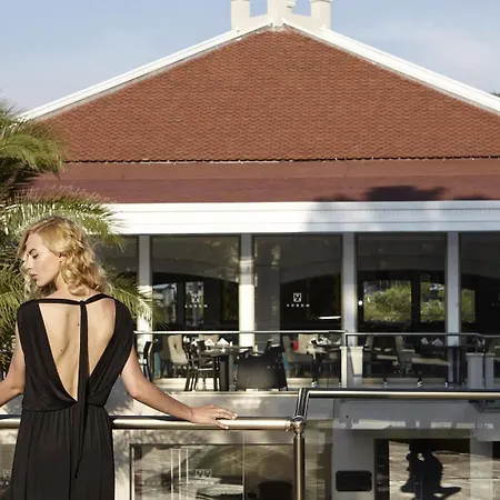 Aurum Exclusive Club فندق