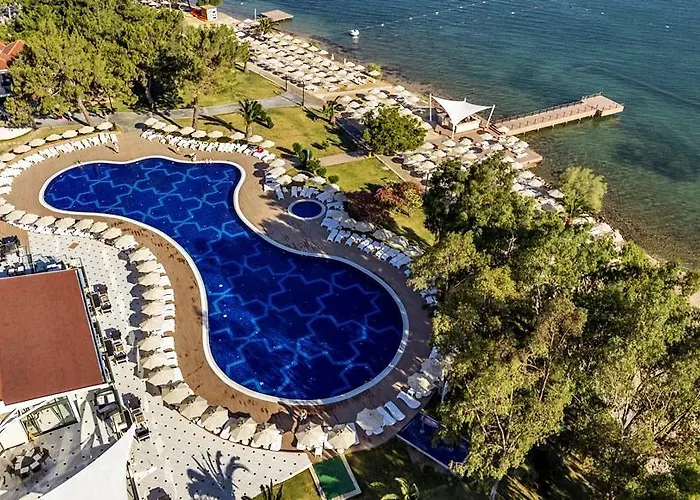 Aurum Exclusive Club Szálloda