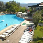 Aurum Exclusive Club Hotel